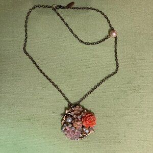 Lenora Dame pendant necklace